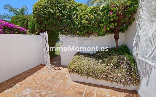 Revente - Maison mitoyenne - Estepona  - Atalaya