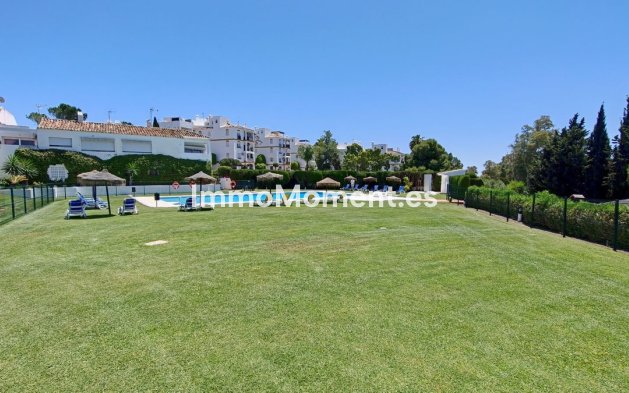 Revente - Maison mitoyenne - Estepona  - Atalaya