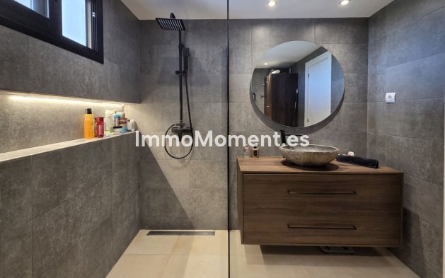 Revente - Appartement - Estepona  - Atalaya