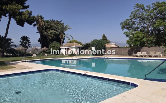 Revente - Appartement - Estepona  - Atalaya