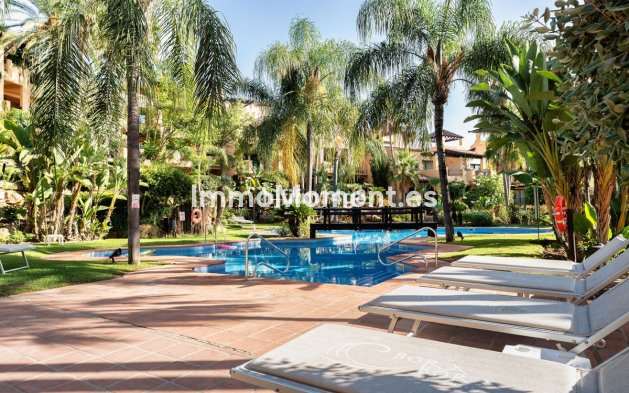 Revente - Appartement - Estepona  - Estepona Centro