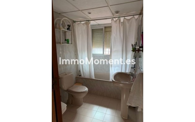 Revente - Maison mitoyenne - Intérieur                       - Churriana