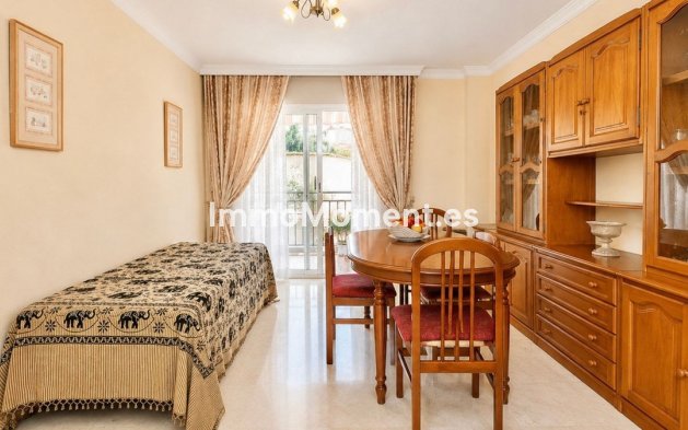 Revente - Appartement - Estepona  - Estepona Centro