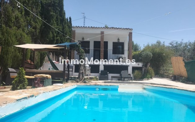 Revente - Maison de campagne - Intérieur                       - Monda