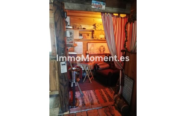 Revente - Maison de campagne - Intérieur                       - Monda