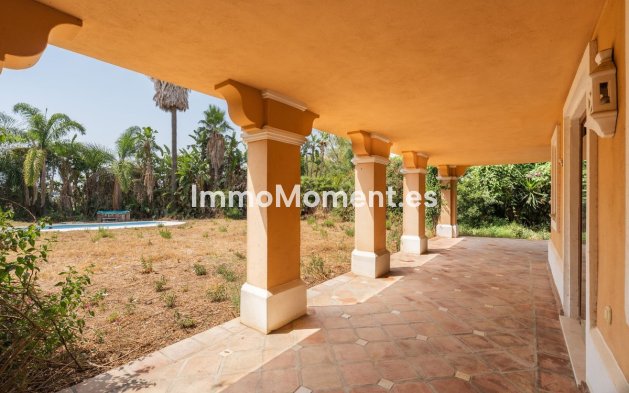 Bestaande woning - Vrijstaande villa - Estepona  - Estepona Centro