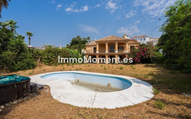 Bestaande woning - Vrijstaande villa - Estepona  - Estepona Centro
