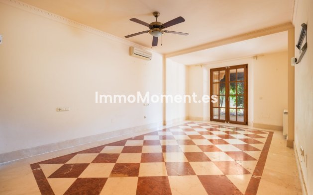 Bestaande woning - Vrijstaande villa - Estepona  - Estepona Centro