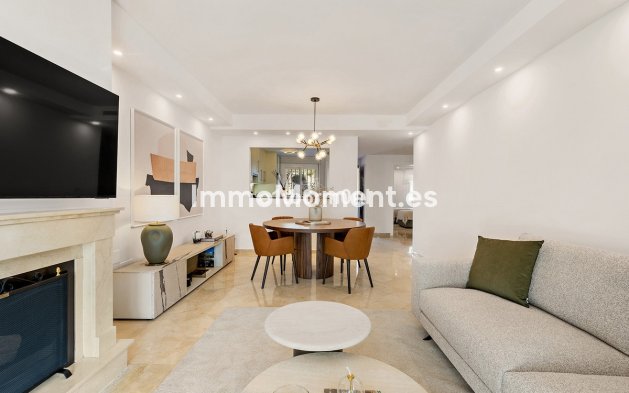 Wiederverkauf - Wohnung - Marbella - Nueva Andalucía