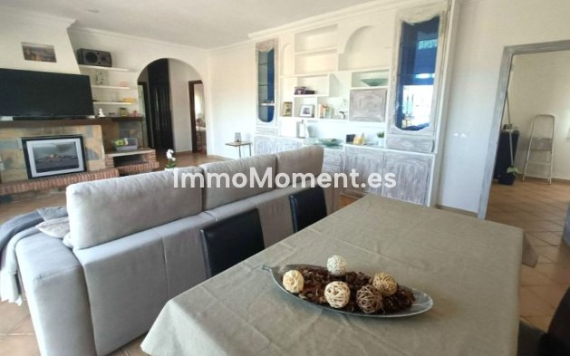 Bestaande woning - Vrijstaande villa - Estepona  - Estepona Centro