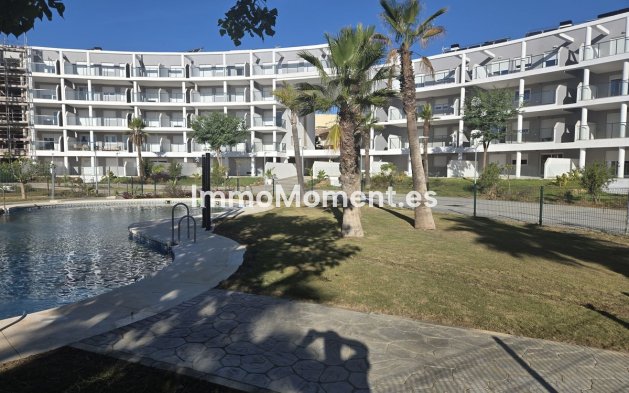 Resale - Apartment - Manilva - La Duquesa