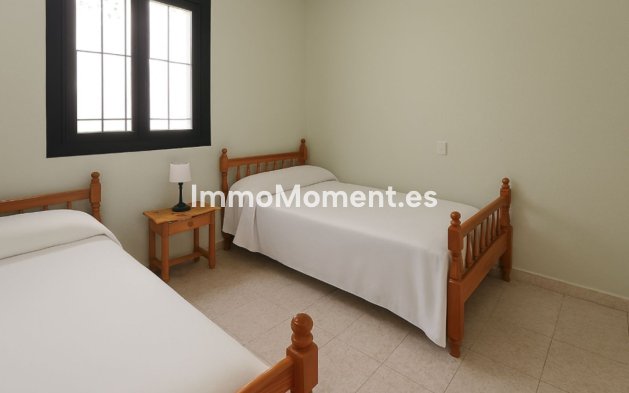 Resale - Detached villa - Manilva - La Duquesa