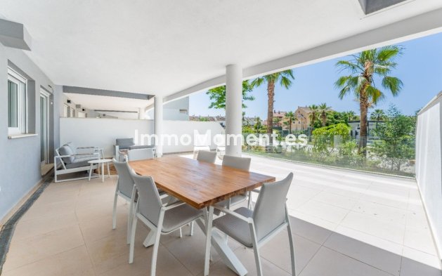 Resale - Apartment - Manilva - La Duquesa