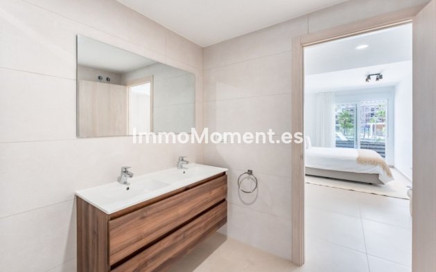 Resale - Apartment - Manilva - La Duquesa