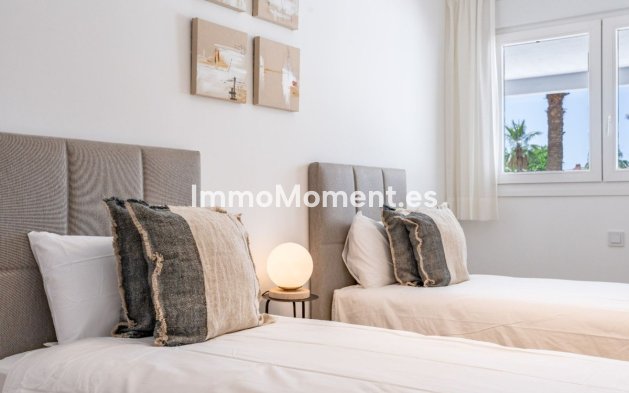 Resale - Apartment - Manilva - La Duquesa