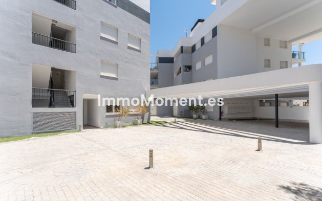 Resale - Apartment - Manilva - La Duquesa