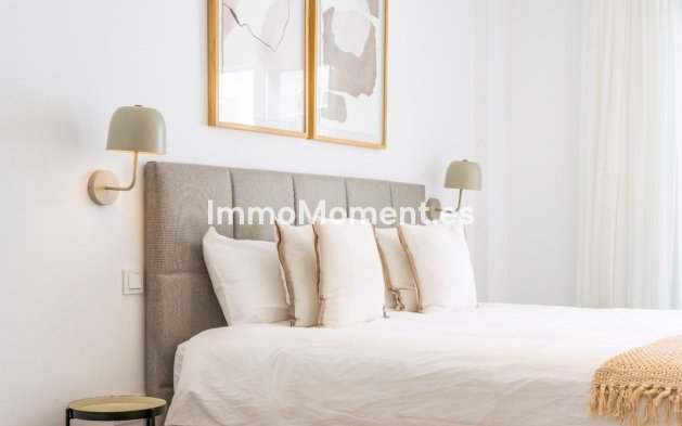Resale - Apartment - Manilva - La Duquesa