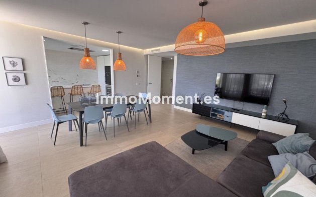 Resale - Apartment - Estepona - Estepona Centro