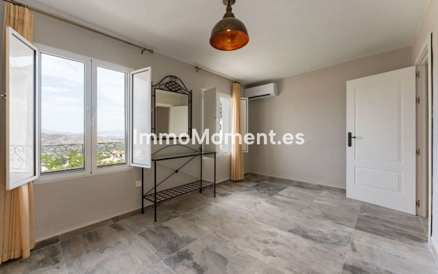 Resale - Townhouse - Inland  - Alhaurín el Grande Centro