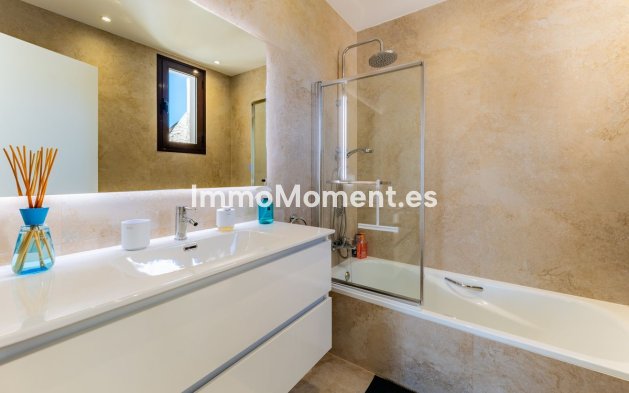 Revente - Villa individuelle - Estepona  - Valle Romano