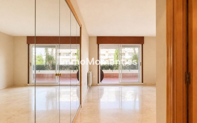 Resale - Apartment - Marbella - Marbella Centro
