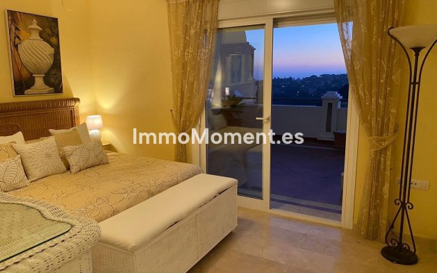 Resale - Apartment - Marbella - Elviria