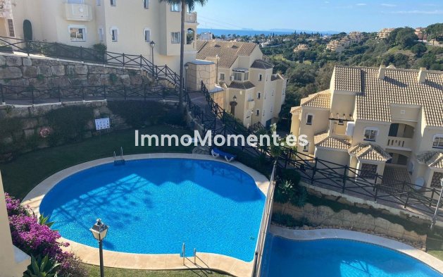 Resale - Apartment - Marbella - Elviria