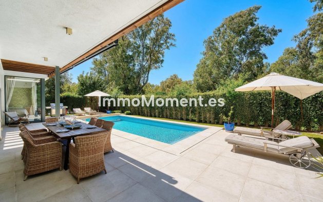 Wiederverkauf - Freistehende Villa - Estepona  - Estepona Centro