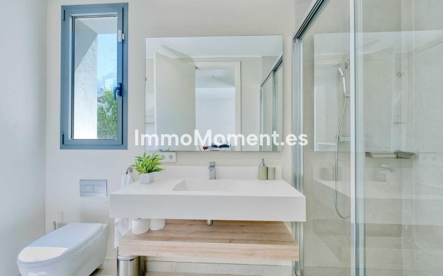Wiederverkauf - Freistehende Villa - Estepona  - Estepona Centro