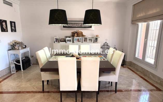 Reventa - Villa independiente - Marbella - Santa Clara