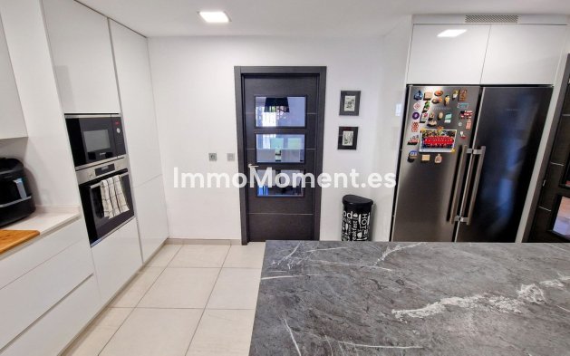 Reventa - Villa independiente - Marbella - Santa Clara