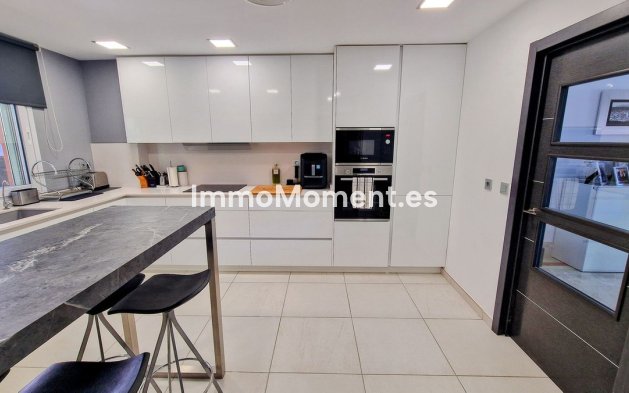 Reventa - Villa independiente - Marbella - Santa Clara