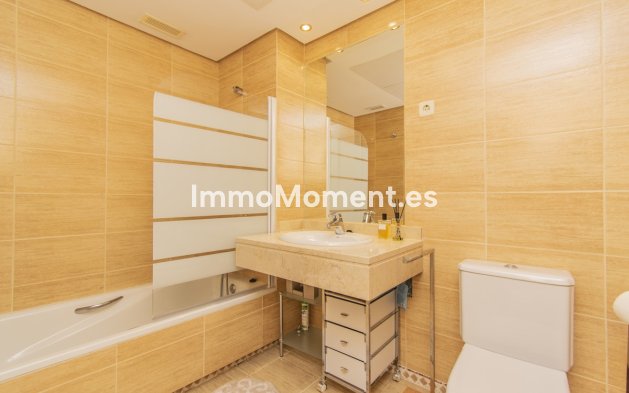 Revente - Appartement - Marbella - Nueva Andalucía