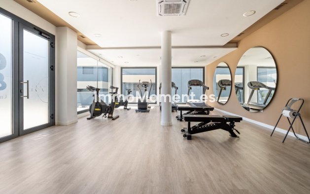 Reventa - Apartamento - Estepona  - Estepona Centro