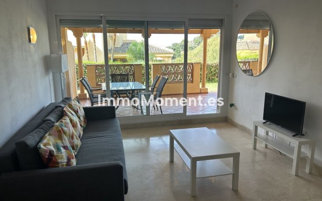 Resale - Apartment - Marbella - Elviria