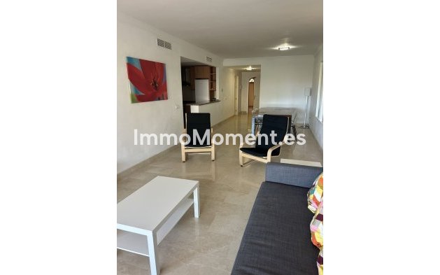 Resale - Apartment - Marbella - Elviria