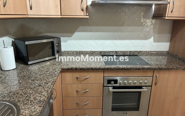 Resale - Apartment - Marbella - Elviria