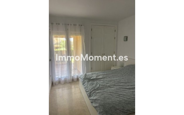 Resale - Apartment - Marbella - Elviria