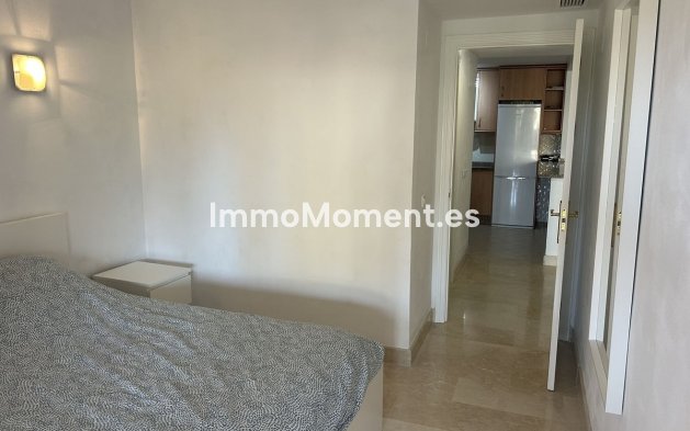 Resale - Apartment - Marbella - Elviria