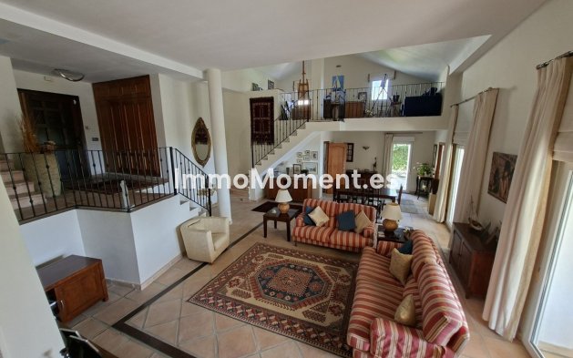 Reventa - Villa independiente - Manilva - La Duquesa