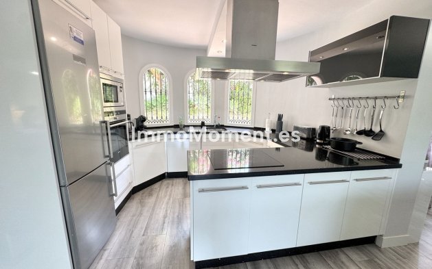 Bestaande woning - Vrijstaande villa - Mijas - Sierrezuela