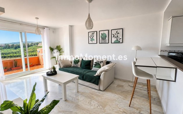 Resale - Apartment - Manilva - La Duquesa