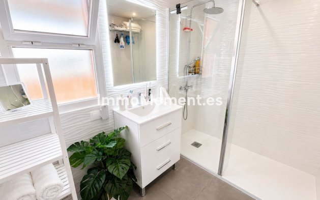 Resale - Apartment - Manilva - La Duquesa