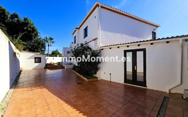 Bestaande woning - Vrijstaande villa - Estepona  - Estepona Centro
