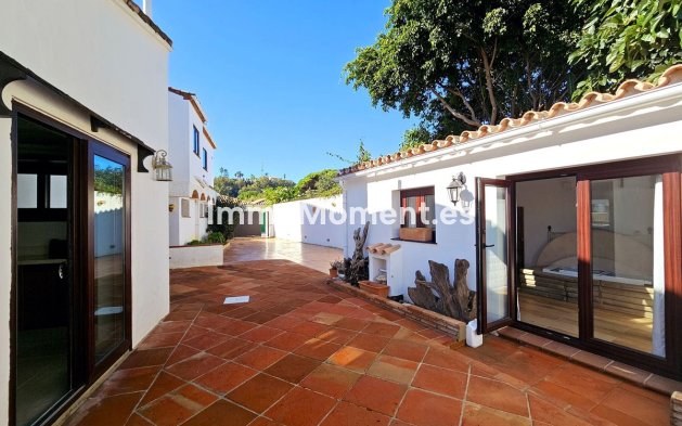 Bestaande woning - Vrijstaande villa - Estepona  - Estepona Centro