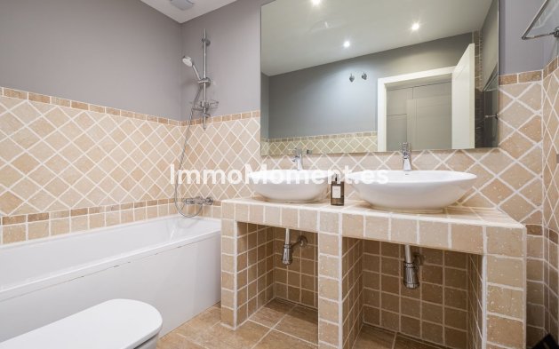 Reventa - Apartamento - Estepona  - Estepona Centro