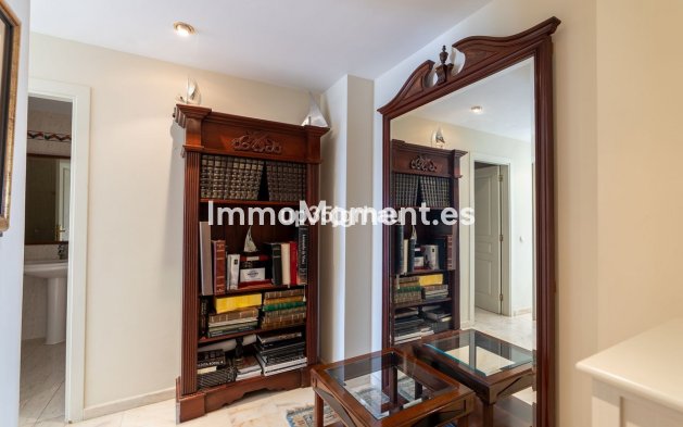 Reventa - Apartamento - Estepona  - Estepona Centro