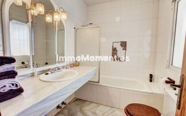 Wiederverkauf - Freistehende Villa - Benalmadena - La Capellania