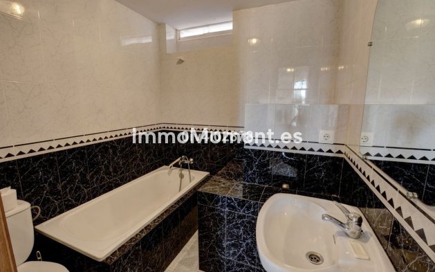 Wiederverkauf - Freistehende Villa - Benalmadena - La Capellania