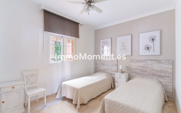 Revente - Appartement - Marbella - Nueva Andalucía
